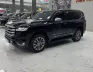 Toyota Land Cruiser lc300 2024 - Land Cruisrer LC300 Đen nt kem đăng ký cuối 2024 xe mới đi có 8 Nghìn Km
