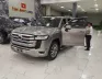 Toyota Land Cruiser LC300 2023 - Bán ô tô Toyota Land Cruiser LC300 sản xuất 2023 đi 1,3 v Km. Sơn zin cả xe 